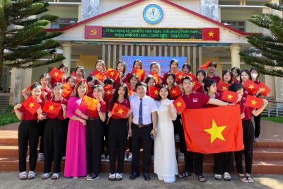Tản văn: NẾU TRƯỜNG HỌC BIẾT NÓI…
