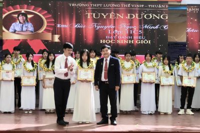 TỔNG KẾT NĂM HỌC 2025 – 2026 VÀ CHIA TAY RA TRƯỜNG HỌC SINH KHỐI 12