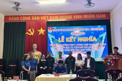Lễ kết nghĩa giữa đoàn trường và chi đoàn đại đội 4 Lễ kết nghĩa giữa đoàn trường và chi đoàn đại đội 4