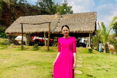 NHỮNG “BÓNG HỒNG” THẦM LẶNG NƠI GIẢNG ĐƯỜNG…